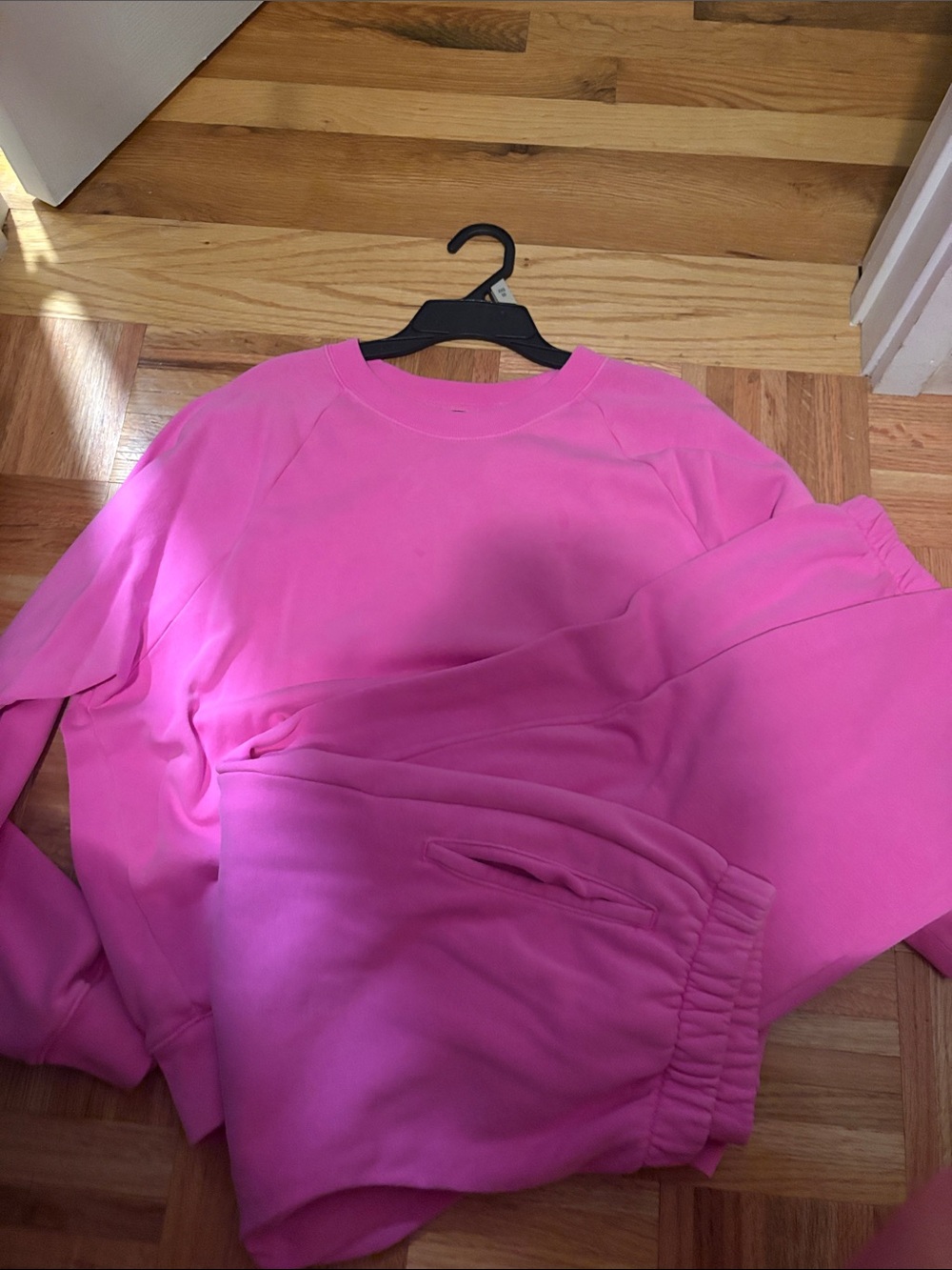 GAP Hot Pink Women's Sweatshirt & Joggers Set